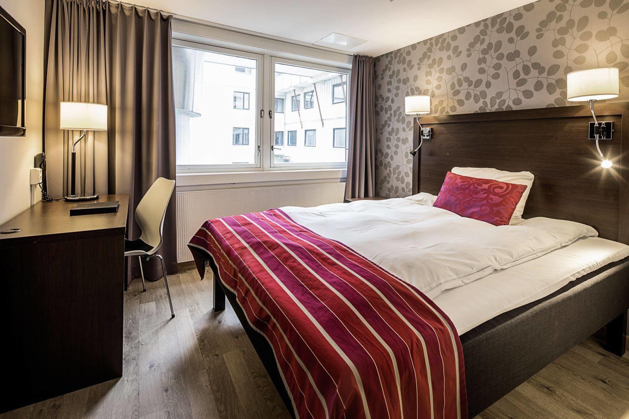 Thon Partner Hotel Victoria Hamar Экстерьер фото